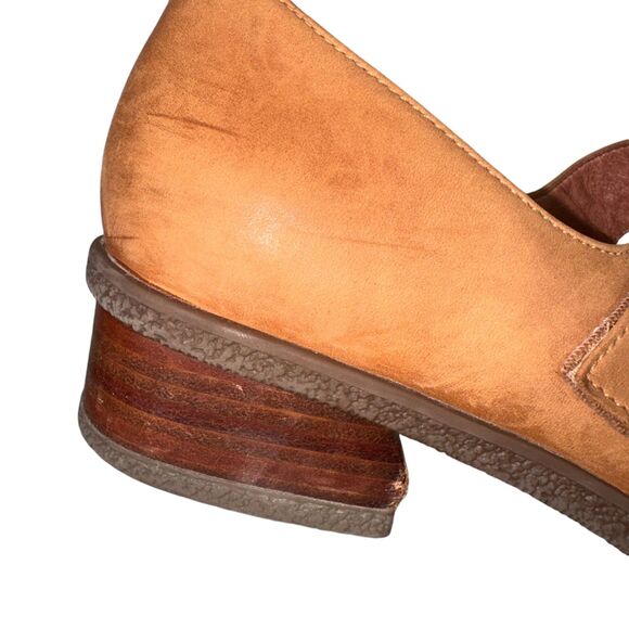 Dansko Brown Flats with Buckle - Picture 8 of 10